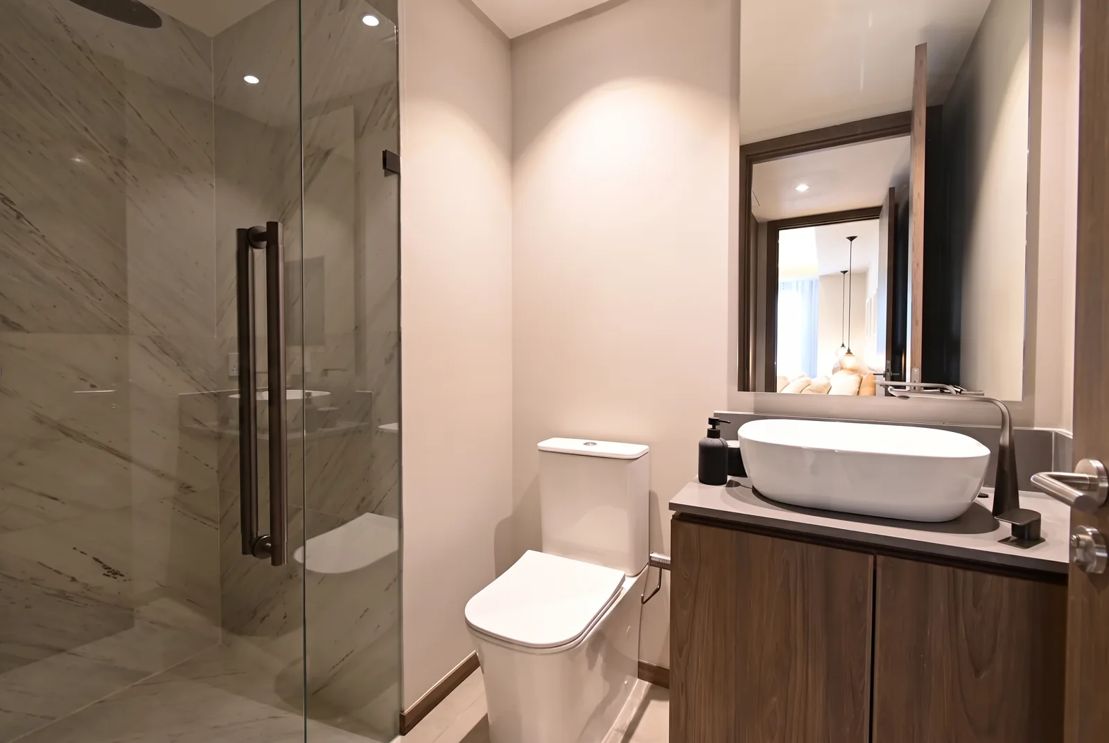 Baño del departamento muestra Brelia